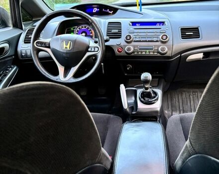 Черный Хонда Цивик, объемом двигателя 1.8 л и пробегом 206 тыс. км за 6200 $, фото 4 на Automoto.ua