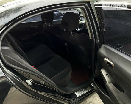 Черный Хонда Цивик, объемом двигателя 1.8 л и пробегом 225 тыс. км за 5900 $, фото 9 на Automoto.ua