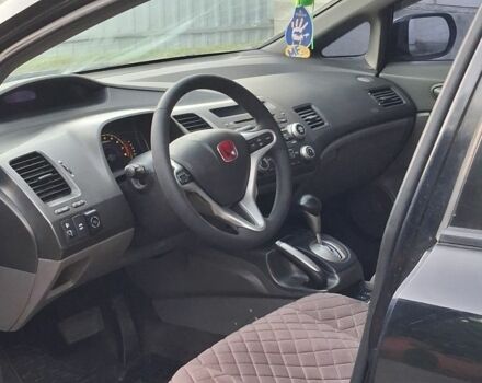 Хонда Сівік 2007 у Кропивницькому (Кіровограді) на Automoto.ua Чорний Хонда Сівік, об'ємом двигуна 1.8 л та пробігом 210 тис. км за 4900 $, фото 6 на Automoto.ua
