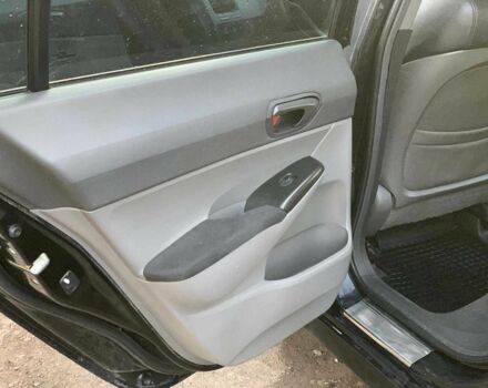 Черный Хонда Цивик, объемом двигателя 1.8 л и пробегом 240 тыс. км за 6580 $, фото 17 на Automoto.ua