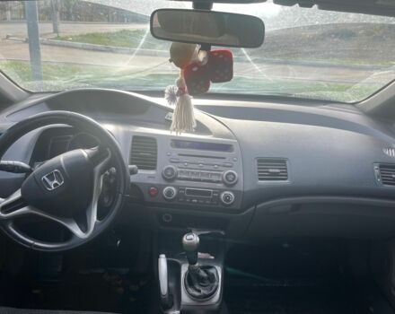 Черный Хонда Цивик, объемом двигателя 1.8 л и пробегом 352 тыс. км за 5000 $, фото 5 на Automoto.ua