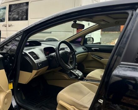 Черный Хонда Цивик, объемом двигателя 1.8 л и пробегом 300 тыс. км за 5800 $, фото 6 на Automoto.ua