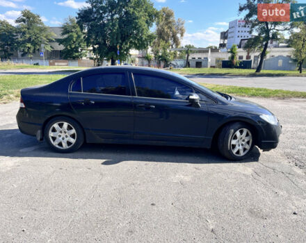 Черный Хонда Цивик, объемом двигателя 1.8 л и пробегом 355 тыс. км за 5500 $, фото 5 на Automoto.ua