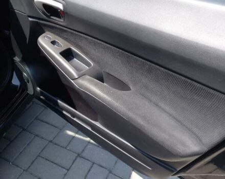 Черный Хонда Цивик, объемом двигателя 1.8 л и пробегом 274 тыс. км за 5000 $, фото 12 на Automoto.ua