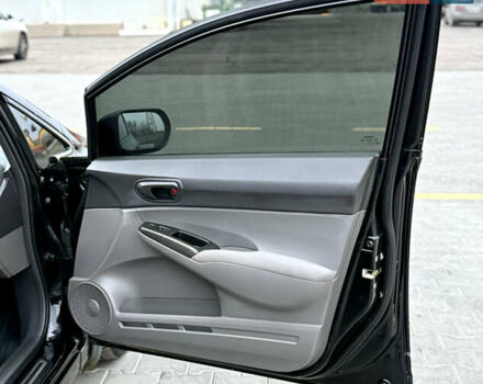 Чорний Хонда Сівік, об'ємом двигуна 1.8 л та пробігом 195 тис. км за 6900 $, фото 67 на Automoto.ua