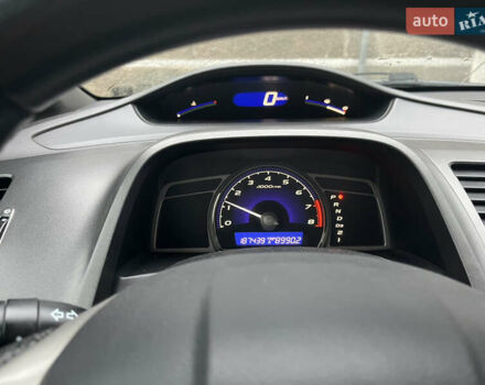 Черный Хонда Цивик, объемом двигателя 1.8 л и пробегом 187 тыс. км за 6800 $, фото 5 на Automoto.ua