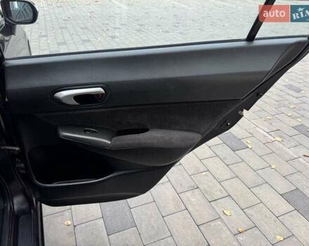 Черный Хонда Цивик, объемом двигателя 1.8 л и пробегом 157 тыс. км за 6500 $, фото 21 на Automoto.ua