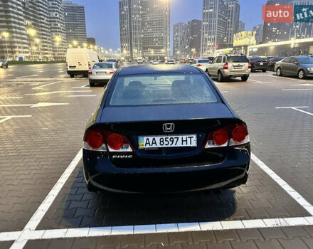 Черный Хонда Цивик, объемом двигателя 1.8 л и пробегом 147 тыс. км за 8500 $, фото 5 на Automoto.ua