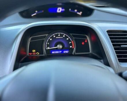 Черный Хонда Цивик, объемом двигателя 1.8 л и пробегом 183 тыс. км за 6500 $, фото 8 на Automoto.ua