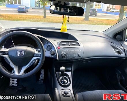Чорний Хонда Сівік, об'ємом двигуна 1.8 л та пробігом 240 тис. км за 5750 $, фото 4 на Automoto.ua