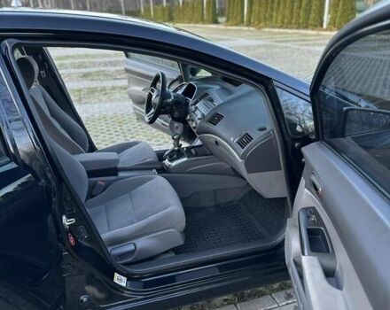 Черный Хонда Цивик, объемом двигателя 1.8 л и пробегом 183 тыс. км за 6500 $, фото 11 на Automoto.ua