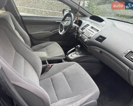 Черный Хонда Цивик, объемом двигателя 1.3 л и пробегом 420 тыс. км за 4400 $, фото 19 на Automoto.ua