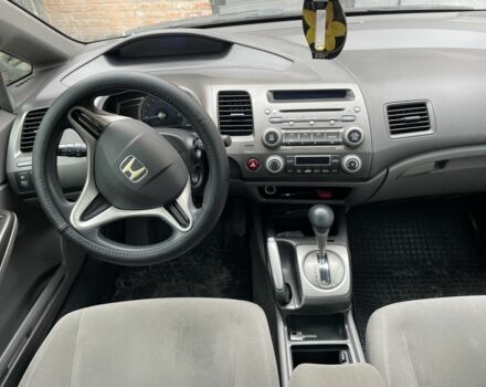 Хонда Цивик 2008 в Хороле на Automoto.ua Черный Хонда Цивик, объемом двигателя 1.8 л и пробегом 229 тыс. км за 4950 $, фото 3 на Automoto.ua