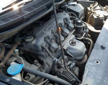 Черный Хонда Цивик, объемом двигателя 1.8 л и пробегом 274 тыс. км за 5000 $, фото 2 на Automoto.ua