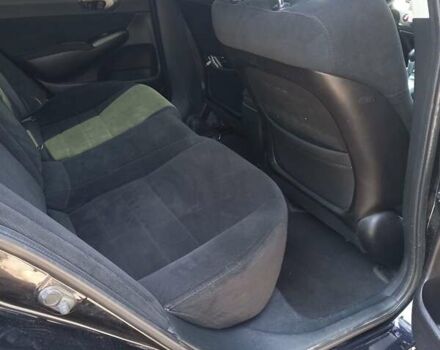 Черный Хонда Цивик, объемом двигателя 1.8 л и пробегом 274 тыс. км за 5000 $, фото 15 на Automoto.ua