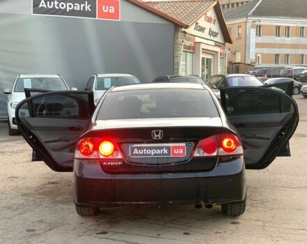 Черный Хонда Цивик, объемом двигателя 1.8 л и пробегом 240 тыс. км за 6580 $, фото 16 на Automoto.ua