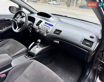 Черный Хонда Цивик, объемом двигателя 1.8 л и пробегом 157 тыс. км за 6500 $, фото 12 на Automoto.ua