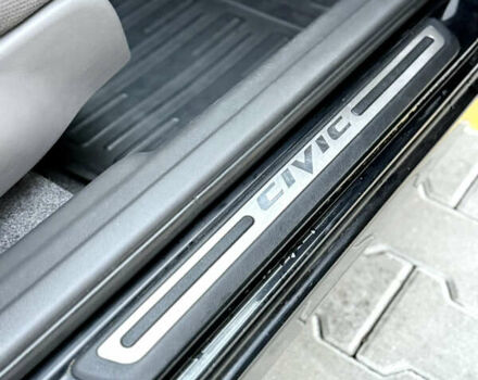 Чорний Хонда Сівік, об'ємом двигуна 1.8 л та пробігом 195 тис. км за 6900 $, фото 66 на Automoto.ua