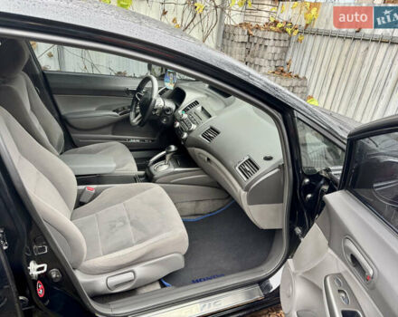 Черный Хонда Цивик, объемом двигателя 1.8 л и пробегом 328 тыс. км за 7000 $, фото 3 на Automoto.ua