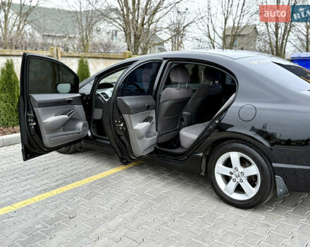 Чорний Хонда Сівік, об'ємом двигуна 1.8 л та пробігом 195 тис. км за 6900 $, фото 33 на Automoto.ua