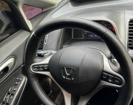 Черный Хонда Цивик, объемом двигателя 1.8 л и пробегом 176 тыс. км за 7300 $, фото 10 на Automoto.ua