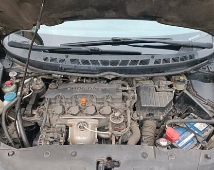 Черный Хонда Цивик, объемом двигателя 1.8 л и пробегом 246 тыс. км за 5950 $, фото 11 на Automoto.ua