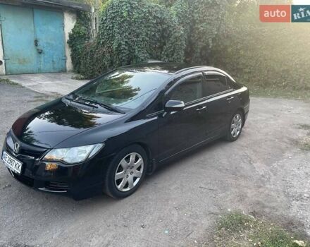 Черный Хонда Цивик, объемом двигателя 1.8 л и пробегом 380 тыс. км за 5800 $, фото 5 на Automoto.ua