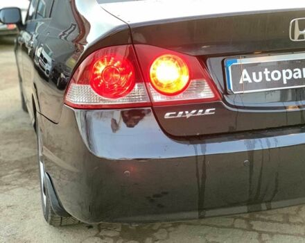 Черный Хонда Цивик, объемом двигателя 1.8 л и пробегом 240 тыс. км за 6580 $, фото 8 на Automoto.ua