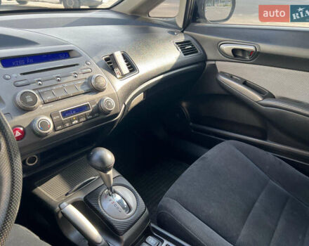 Черный Хонда Цивик, объемом двигателя 1.34 л и пробегом 210 тыс. км за 6399 $, фото 16 на Automoto.ua