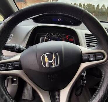 Черный Хонда Цивик, объемом двигателя 1.3 л и пробегом 197 тыс. км за 6600 $, фото 24 на Automoto.ua