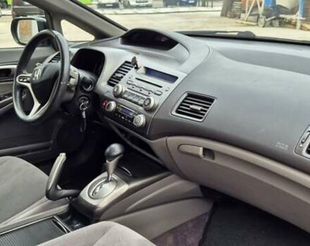 Черный Хонда Цивик, объемом двигателя 1.3 л и пробегом 197 тыс. км за 6600 $, фото 18 на Automoto.ua