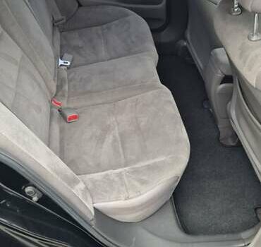 Черный Хонда Цивик, объемом двигателя 1.3 л и пробегом 197 тыс. км за 6600 $, фото 20 на Automoto.ua