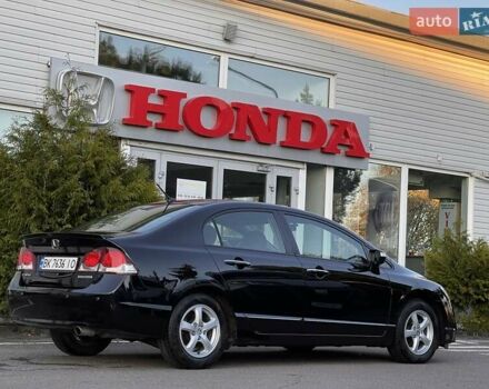 Черный Хонда Цивик, объемом двигателя 1.3 л и пробегом 297 тыс. км за 7999 $, фото 11 на Automoto.ua