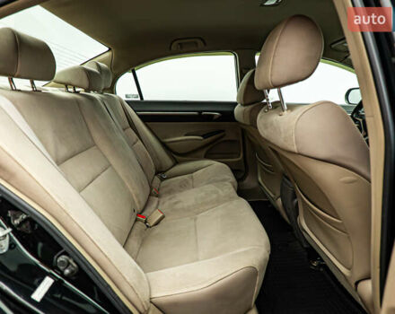 Черный Хонда Цивик, объемом двигателя 1.3 л и пробегом 210 тыс. км за 7146 $, фото 17 на Automoto.ua