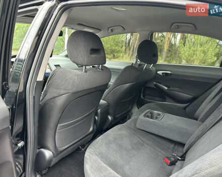 Чорний Хонда Сівік, об'ємом двигуна 1.3 л та пробігом 240 тис. км за 6800 $, фото 35 на Automoto.ua