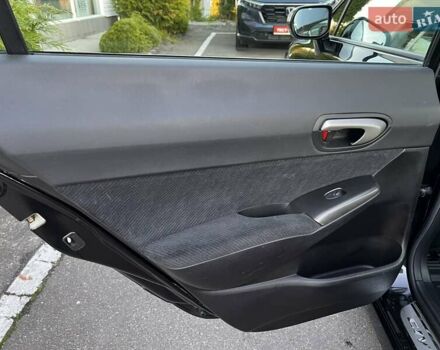 Черный Хонда Цивик, объемом двигателя 1.3 л и пробегом 297 тыс. км за 7999 $, фото 30 на Automoto.ua