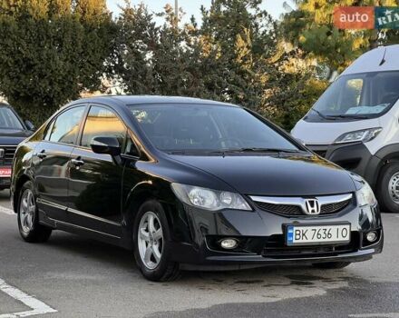 Черный Хонда Цивик, объемом двигателя 1.3 л и пробегом 297 тыс. км за 7999 $, фото 6 на Automoto.ua