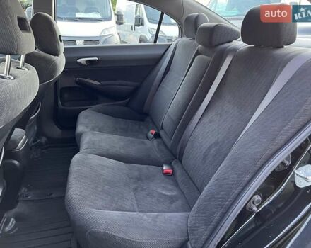 Черный Хонда Цивик, объемом двигателя 1.3 л и пробегом 297 тыс. км за 7999 $, фото 31 на Automoto.ua