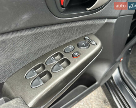 Чорний Хонда Сівік, об'ємом двигуна 1.3 л та пробігом 240 тис. км за 6800 $, фото 34 на Automoto.ua