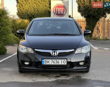 Черный Хонда Цивик, объемом двигателя 1.3 л и пробегом 297 тыс. км за 7999 $, фото 3 на Automoto.ua