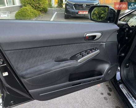 Черный Хонда Цивик, объемом двигателя 1.3 л и пробегом 297 тыс. км за 7999 $, фото 42 на Automoto.ua