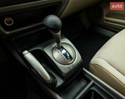 Черный Хонда Цивик, объемом двигателя 1.3 л и пробегом 210 тыс. км за 7146 $, фото 15 на Automoto.ua