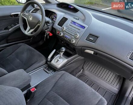 Черный Хонда Цивик, объемом двигателя 1.3 л и пробегом 297 тыс. км за 7999 $, фото 40 на Automoto.ua