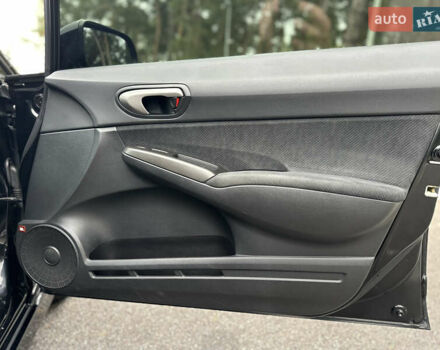 Чорний Хонда Сівік, об'ємом двигуна 1.3 л та пробігом 240 тис. км за 6800 $, фото 36 на Automoto.ua