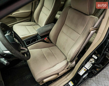 Черный Хонда Цивик, объемом двигателя 1.3 л и пробегом 210 тыс. км за 7146 $, фото 8 на Automoto.ua