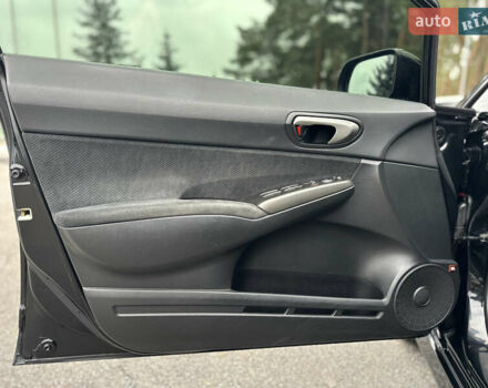 Чорний Хонда Сівік, об'ємом двигуна 1.3 л та пробігом 240 тис. км за 6800 $, фото 21 на Automoto.ua