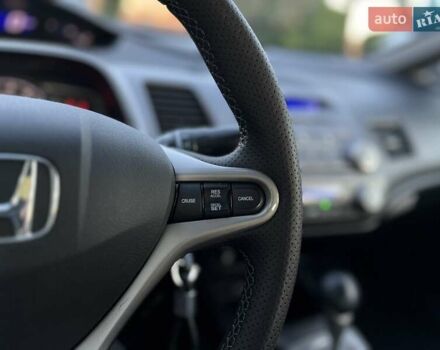 Черный Хонда Цивик, объемом двигателя 1.3 л и пробегом 297 тыс. км за 7999 $, фото 49 на Automoto.ua