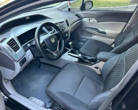 Черный Хонда Цивик, объемом двигателя 1.8 л и пробегом 217 тыс. км за 6500 $, фото 20 на Automoto.ua