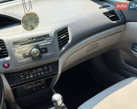 Чорний Хонда Сівік, об'ємом двигуна 1.8 л та пробігом 49 тис. км за 10690 $, фото 17 на Automoto.ua