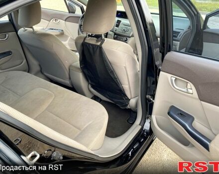 Черный Хонда Цивик, объемом двигателя 1.8 л и пробегом 230 тыс. км за 7700 $, фото 6 на Automoto.ua